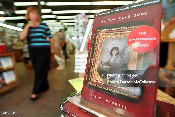 Alice Randy 53 Gone With The Wind Book Stock Photos, High-Res Pictures, and Images ...