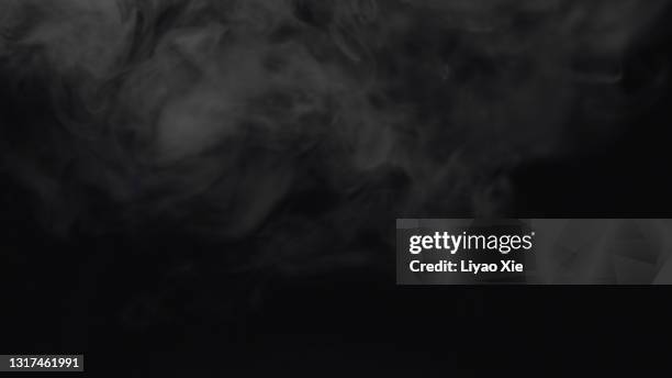 abstract smoke - humo fotografías e imágenes de stock