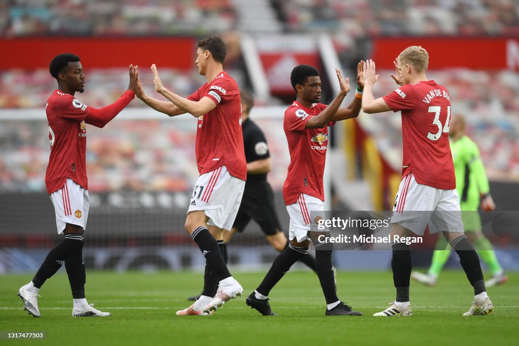 Manchester United v Leicester City - Premier League