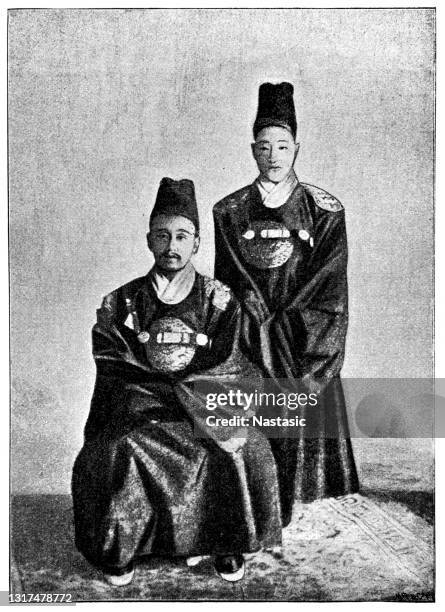 King Robe Draw Kings Robe Drawing Photos and Premium High Res Pictures - Getty Images