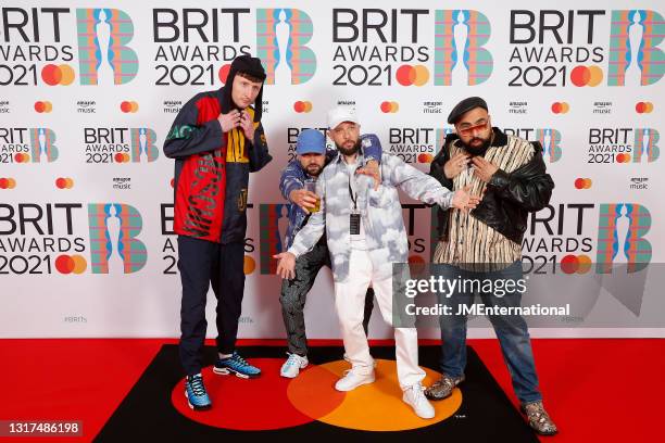 O2 Red Roses Asim Chudry 550 Steve Stamp Photos & High Res Pictures - Getty Images
