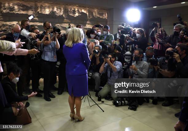 Liz Cheney Robe 3,350 Liz Cheney Photos & High Res Pictures - Getty Images