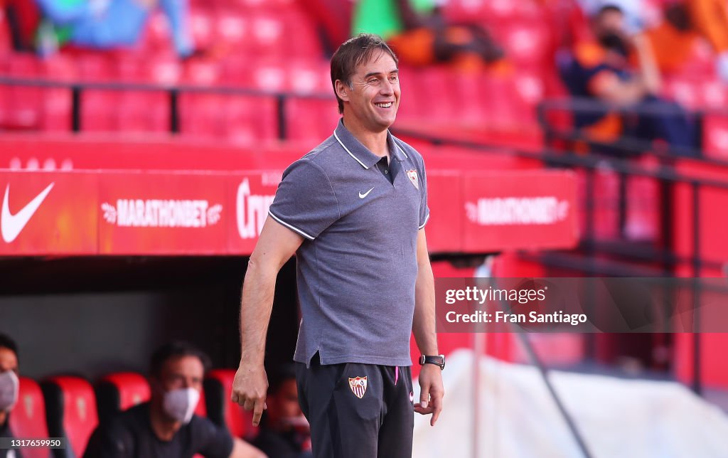 Sevilla FC v Valencia CF - La Liga Santander