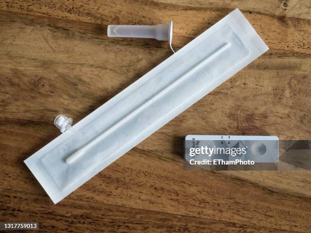 componets of a covid-19 rapid test kit - pap smear stock pictures, royalty-free photos & images