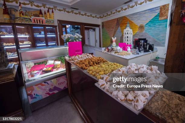 Rosquillas de Santa Clara, lemon, tontas and francesas of San Isidro exposed in the Horno de San Onofre, on 13 May, 2021 in Madrid, Spain. The...