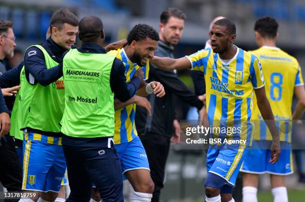 Sylla Sow of RKC Waalwijk celebrates scoring the second RKC Waalwijk goal during the Dutch Eredivisie match between RKC Waalwijk and FC Twente at...