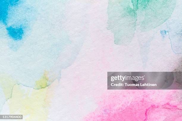 macro close-up of an abstract colorful watercolor gradient fill background with watercolour stains. - watercolour abstract foto e immagini stock