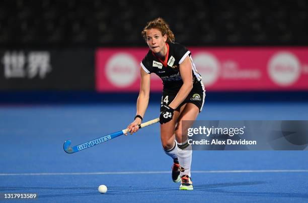 Janne Muller-Wieland of Germany in action during the FIH Hockey Pro League match between Great Britain Women and Germany Women at Lee Valley Hockey...