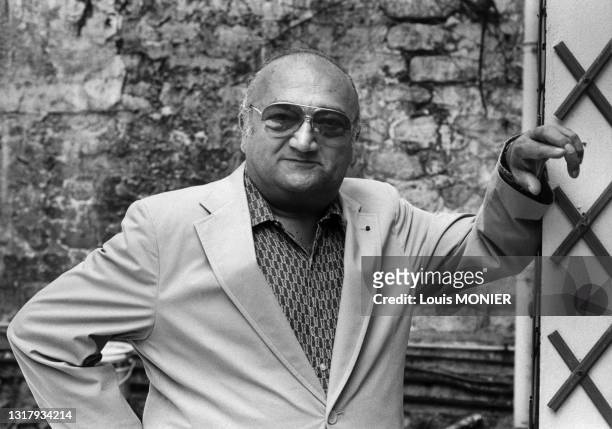 Portrait du réalisateur et scénariste de cinéma français d'origine arménienne Henri Verneuil en Juillet 1985.
