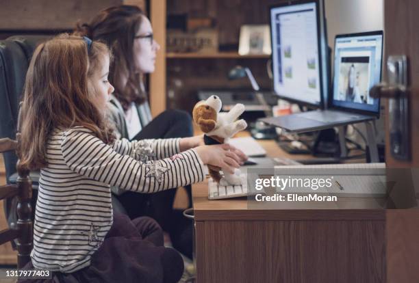 arbeta hemifrån - working from home bildbanksfoton och bilder