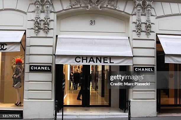 8,078 Chanel Storefront Stock Photos, High-Res Pictures, and