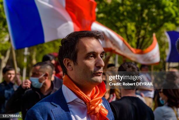 Florian Philippot président du parti "Les Patriotes" lors du rassemblement "anti-confinement" contre les masques, pour la chloroquine et le "Frexit"...
