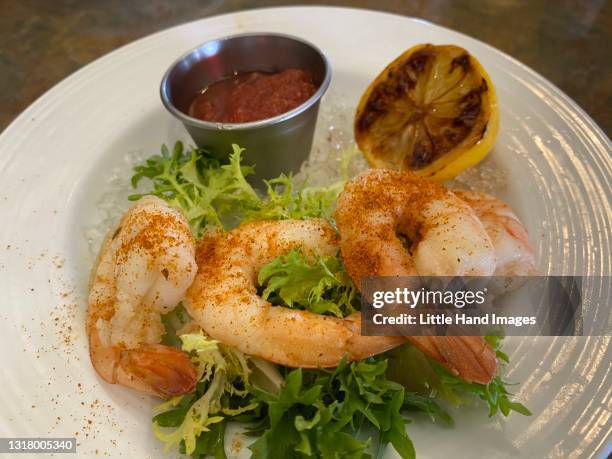 colossal shrimp cocktail - prawn cocktail stock pictures, royalty-free photos & images