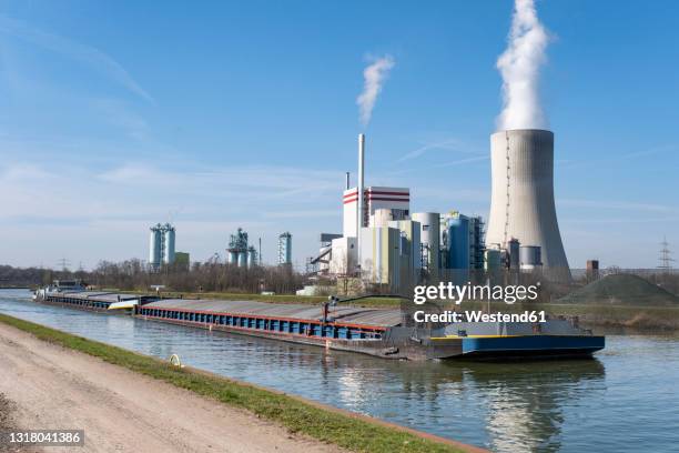 germany, north rhine westphalia, lunen, coal fired power station over datteln hamm canal - coal fired power station 個照片及圖片檔