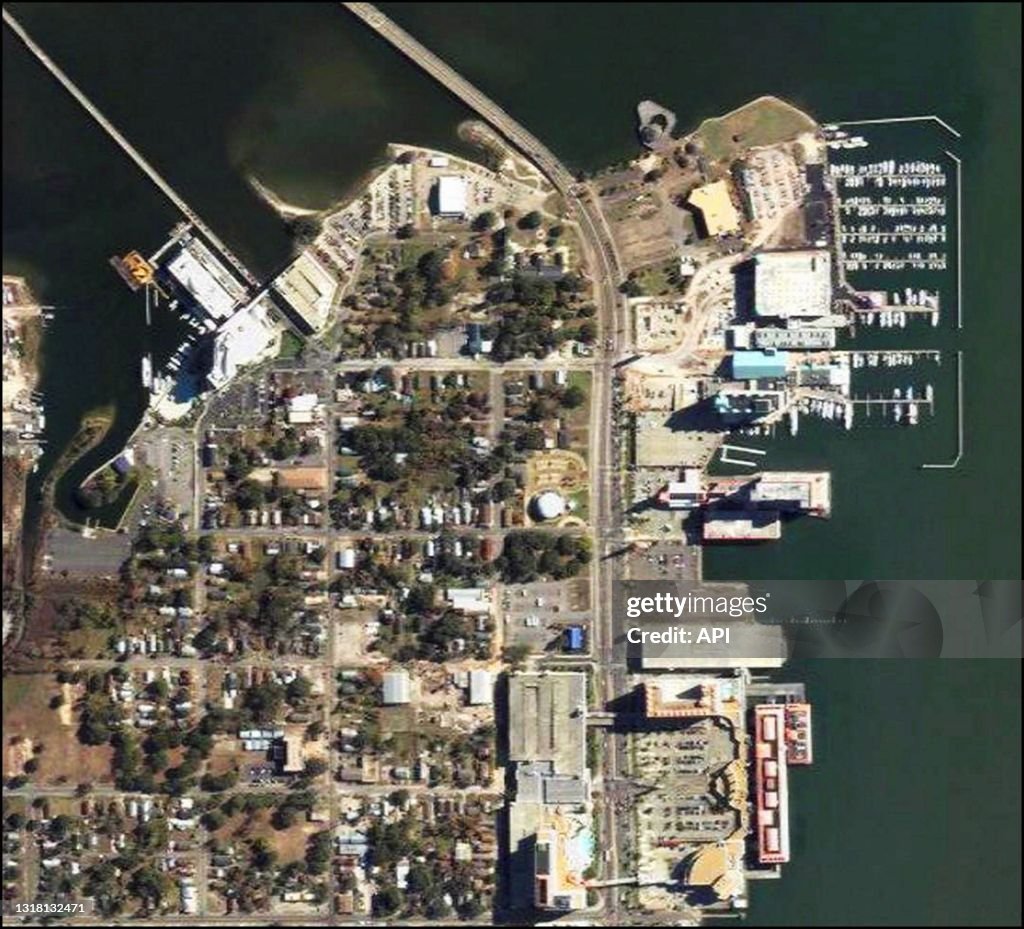 Satellite map show New Orleans under water.