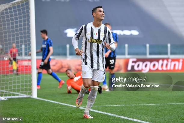 Cristiano Ronaldo of Juventus celebrates after scoring their sides first goal during the Serie A match between Juventus and FC Internazionale at on...