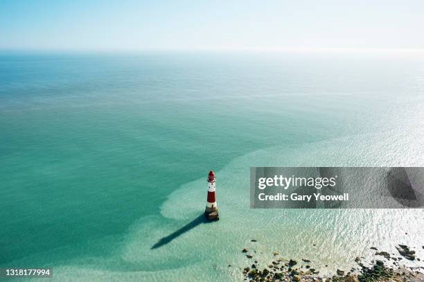 looking out over the sea at beachy head - eastbourne fotografías e imágenes de stock