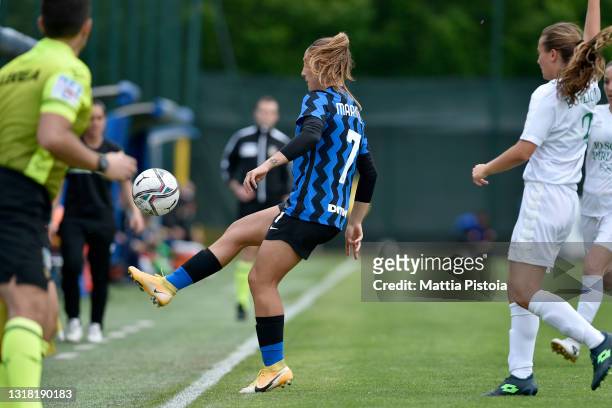 Gloria Marinelli of FC Internazionale controls the ball during the Women Serie A match between FC Internazionale and Florentia at Suning Youth...