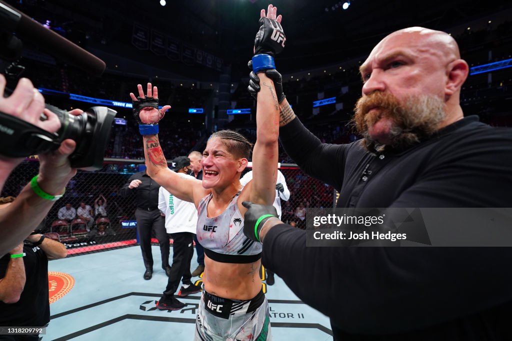 UFC 262: Mazany v Cachoeira