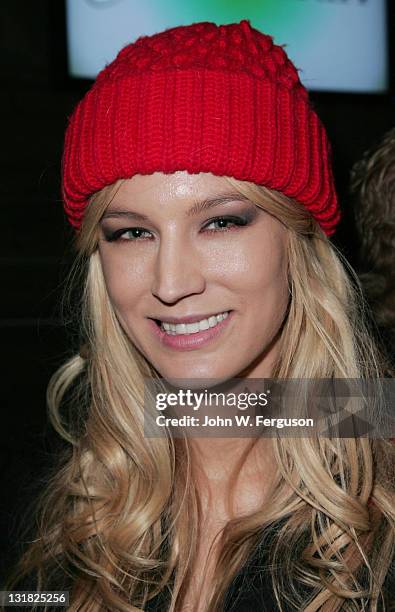 Fashion model Shannon Rusbuldt attends a Night of Fashion for a Cause to benefit STOMP Out Bullying at The Ainsworth on November 30, 2010 in New York...