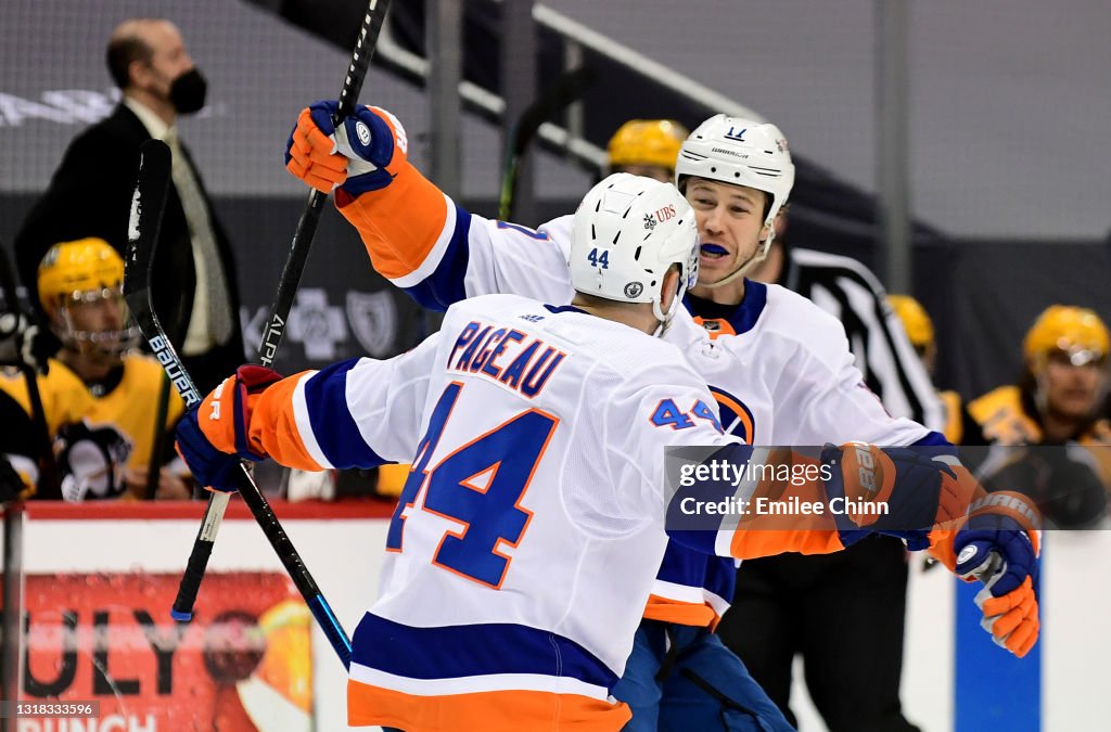 New York Islanders v Pittsburgh Penguins - Game One