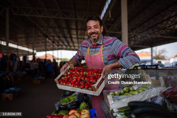 strawberry fields forever! - farmer market stock pictures, royalty-free photos & images