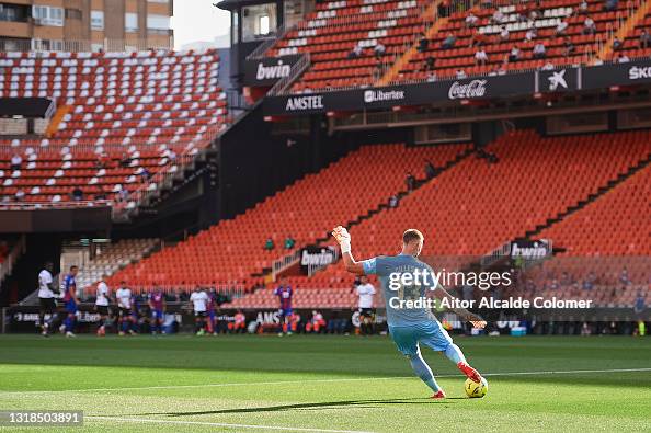 Valencia CF v SD Eibar - La Liga Santander Valencia CF v SD Eibar - La Liga Santander