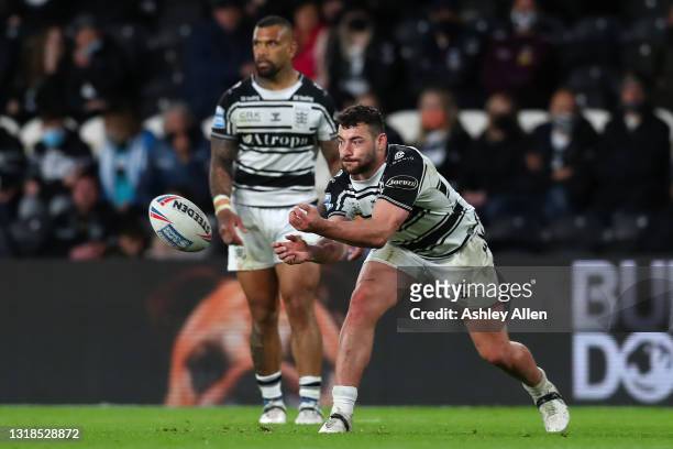 Jake Connor of Hull FC passes the ball during the Betfred Super League round 6 match between Hull FC and Catalans Dragons at the KCOM Stadium on May...