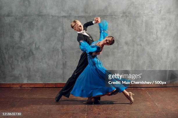 klæde Berettigelse Klassifikation 2,730 Foxtrot Dance Photos and Premium High Res Pictures - Getty Images