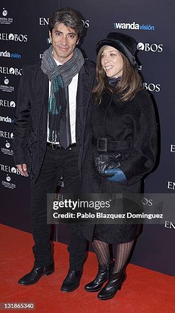 Isla Rojas Rafael Rojas 37 Entre Lobos Premiere In Madrid Stock Photos, High-Res Pictures, and ...