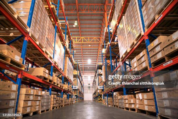 warehouse. - hardware store fotografías e imágenes de stock