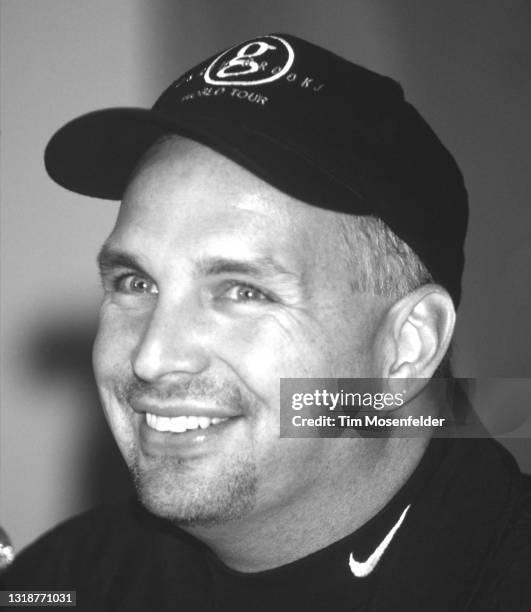 Garth Brooks attends a press conference at San Jose Arena on August 29, 1997 in San Jose, California.