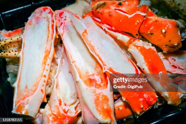 alaskan king crab legs - crab meat stock pictures, royalty-free photos & images