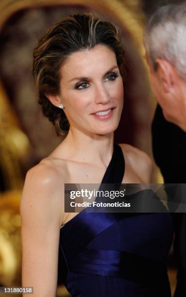 Princess Letizia of Spain attends the Gala Dinner in honour of the Emir of the State of Qatar and Sheikha Mozah Bint Nasser at The Royal Palace on...