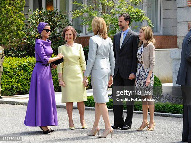 Sheikha Mozah Bint Nasser is received by Queen Sofia of Spain, Princess Cristina of Spain, Prince Felipe of Spain and Princess Letizia of Spain at...