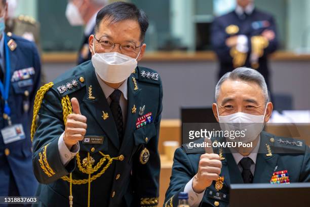 Lt. Gen. Yoon Eui-chul, Vice chairman of the Joint Chiefs of Staff of South Korea and Lt. Gen. Kim Yongsun are welcomed by European Union Military...