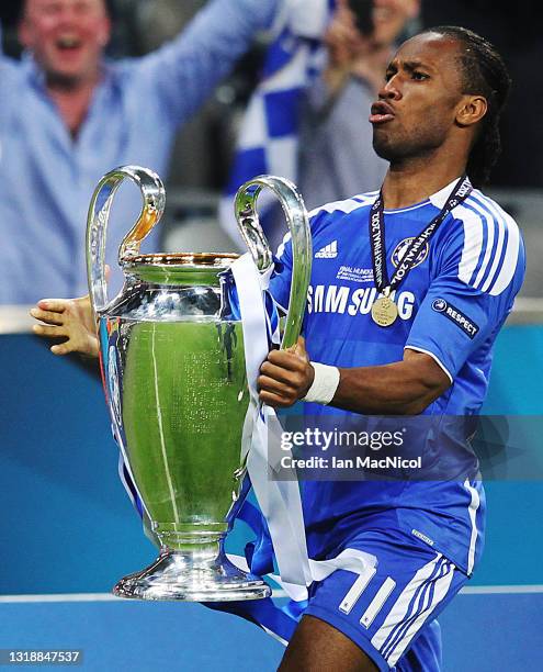 Didier Drogba of Chelsea celebrates with the trophy during UEFA Champions League Final between FC Bayern Muenchen and Chelsea at the Fussball Arena...