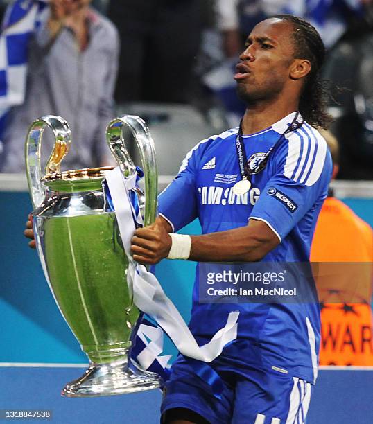 Didier Drogba of Chelsea celebrates with the trophy during UEFA Champions League Final between FC Bayern Muenchen and Chelsea at the Fussball Arena...