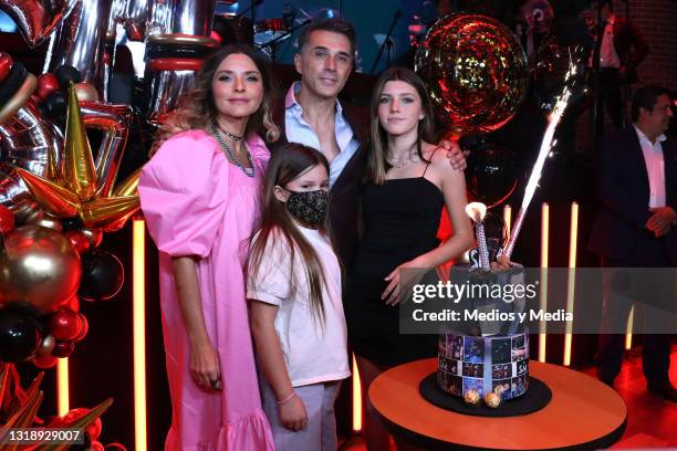 Issabela Camil and Sergio Mayer pose for photos during the media rehearsal of the show 'Sie7e' at Pepsi Center WTC on May 19, 2021 in Mexico City,...
