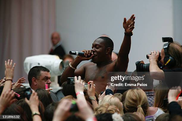 Dizzee Rascal 2012 114 Coca Cola Launches London 2012 Olympic Torch Relay Nomination ...