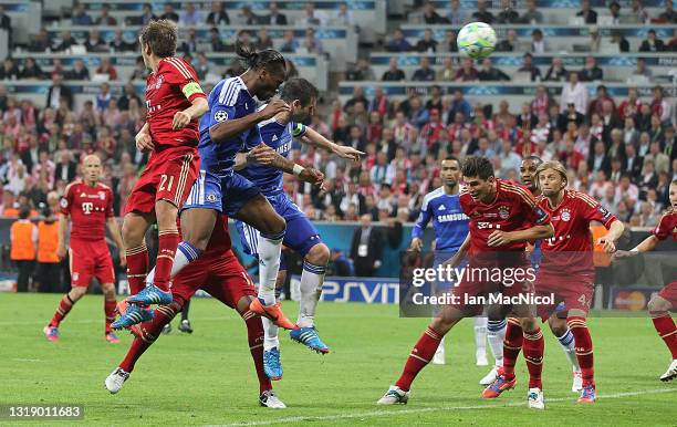 Didier Drogba of Chelsea scores his team's equalizing goal during UEFA Champions League Final between FC Bayern Muenchen and Chelsea at the Fussball...