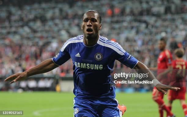 Didier Drogba of Chelsea celebrates after scoring his team's equalizing goal during UEFA Champions League Final between FC Bayern Muenchen and...