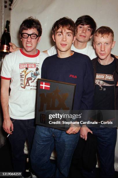 Music band Blur with Graham Coxon, Alex James, Damon Albarn and Dave Rowntree attend the MTV Europe Music Awards on November 23, 1995 in Paris,...