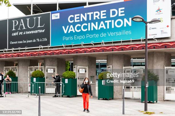 フランスの予防接種センター : パリ初の居心地の良い19ヴァクチノムロム、ポルト・ド・ベルサイユ - intercontinental paris grand ストックフォトと画像