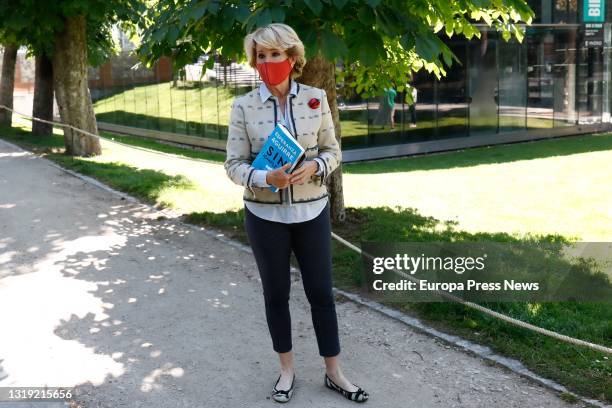 The former president of the Community of Madrid Esperanza Aguirre attends the presentation of her new book, 'Sin complejos', at the Municipal Library...