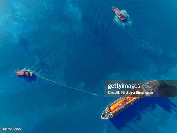 oil tankers running on sea to export, asia, thailand. - oil tanker stock-fotos und bilder