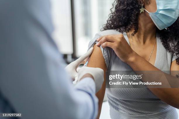 should we open our borders if we've all been vaccinated? - australia covid stock pictures, royalty-free photos & images