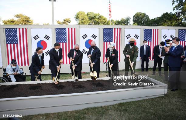 President Moon Jae-in of the Republic of Korea participates in the groundbreaking ceremony for the Wall of Remembrance at the Korean War Veterans...