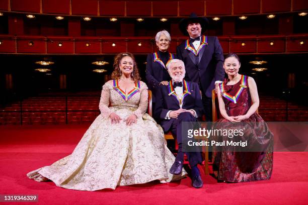 Debbie Allen, Joan Baez, Dick Van Dyke, Garth Brooks and Midori Gotō pose during the 43rd Annual Kennedy Center Honors at The Kennedy Center on May...