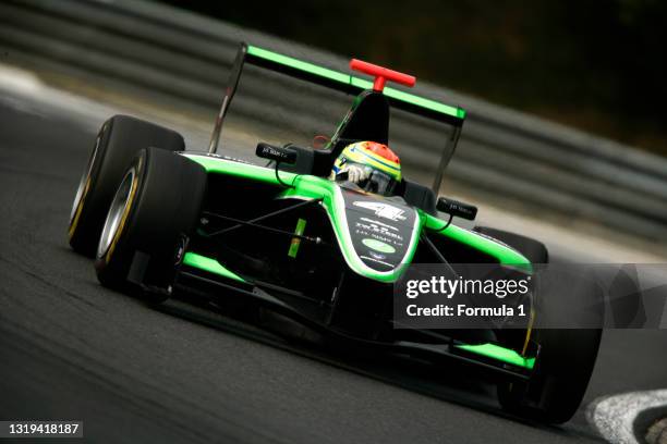 Series Testing. .Hungaroring, Budapest, Hungary. 1st June 2011. .Day 1. .Alexander Sims, . .Action.